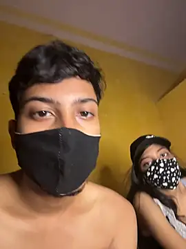 Nidhi747 网络视讯表演