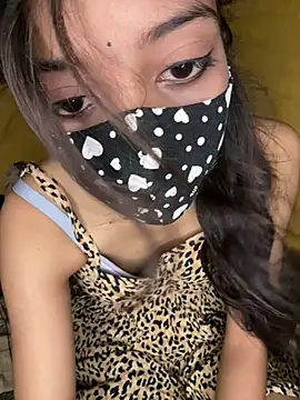 Nidhi747 Webcam-Show