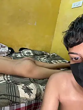 Nidhi747's Webcam Show