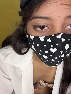 Nidhi747 Webcam-Show