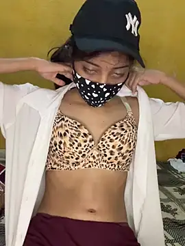 Nidhi747 Adlı Modelin Web Kamerası Şovu