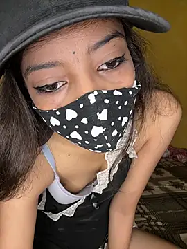 عرض كام Nidhi747