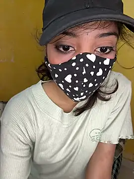 Nidhi747's Webcam Show
