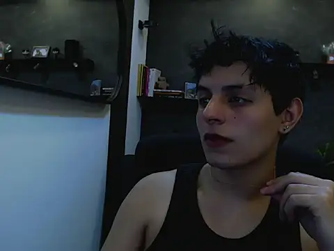 Show modela Little_Shotta na web-kameri