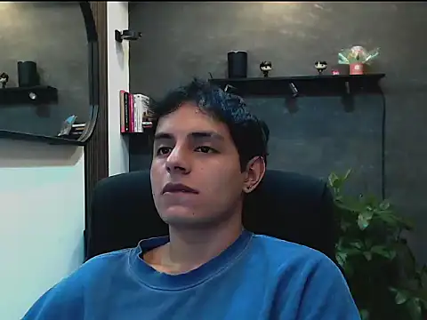 Little_Shotta Show in webcam