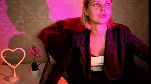 VelvetSienna webkamerás műsora