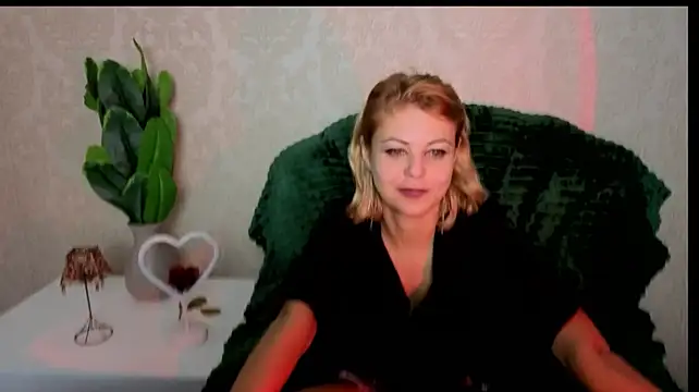 VelvetSienna Show Webcam