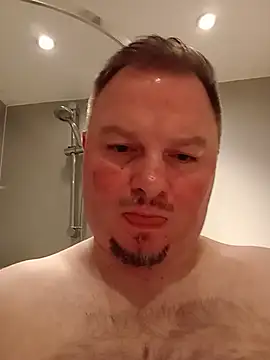 JdaddyGirthy Webcamshow