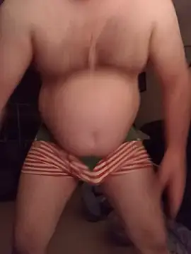 Show modela JdaddyGirthy na web-kameri