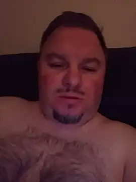 JdaddyGirthy Webcam Show
