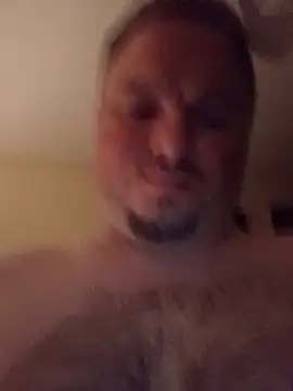 Pertunjukan Kamera Web JdaddyGirthy