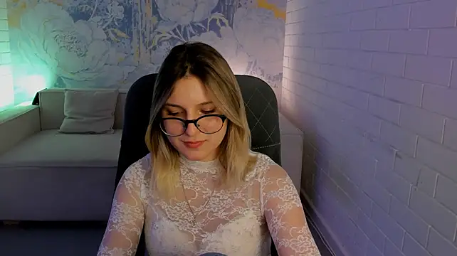 LeslieBloom's Live XXX Chat