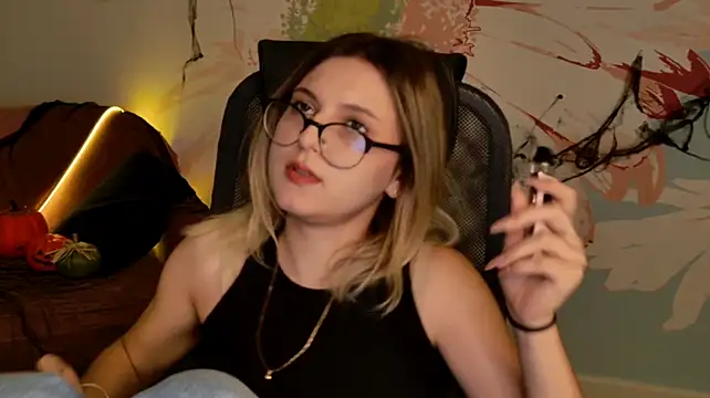 Chat +18 de LeslieBloom ao vivo