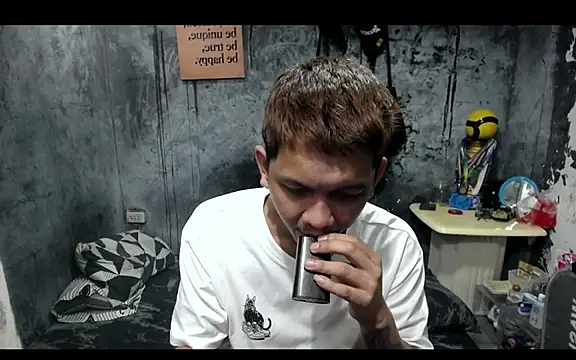 asianboi1111 Show Webcam