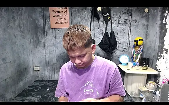 asianboi1111 Show Webcam