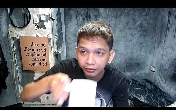 asianboi1111 Pertunjukan Webcam