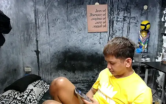 asianboi1111 Pertunjukan Webcam