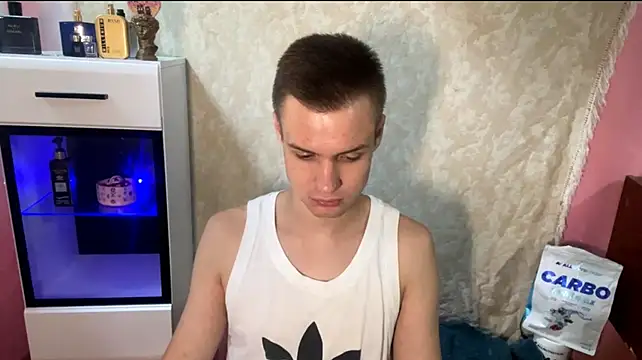 BigBabyMax: вебкам-шоу