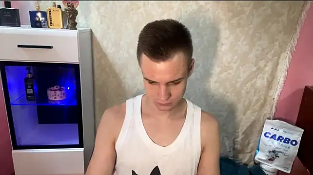 BigBabyMaxn Webbikameraesitys