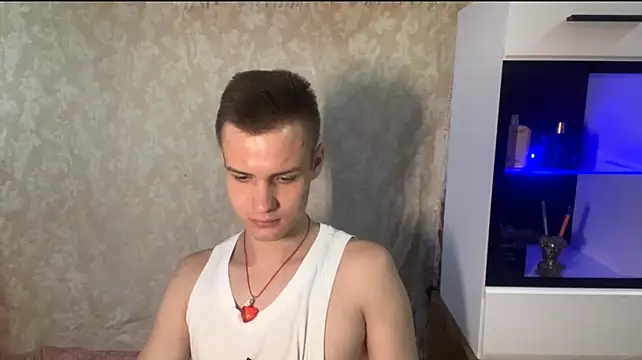 Show modela BigBabyMax na web-kameri