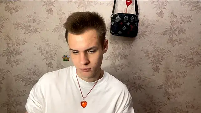 BigBabyMaxn Webbikameraesitys