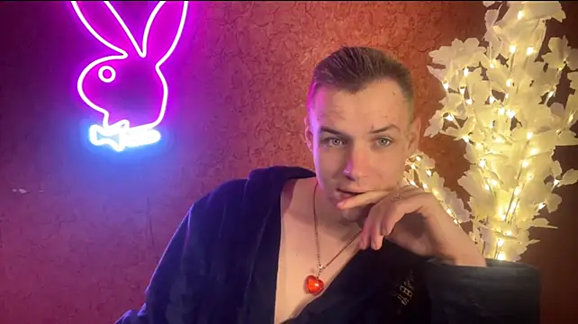BigBabyMax: вебкам-шоу
