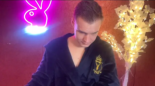 Show modela BigBabyMax na web-kameri