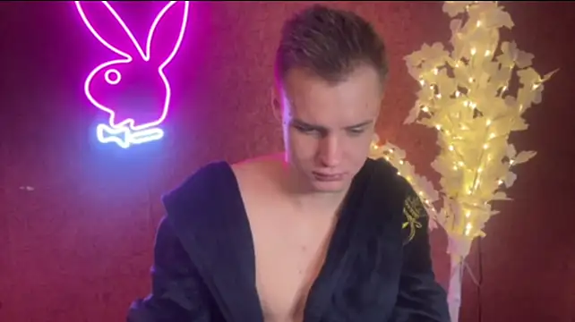 Show modela BigBabyMax na web-kameri