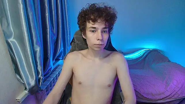 Adam_Kroy Adlı Modelin Web Kamerası Şovu