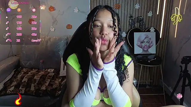 Malory_starr__ Show in webcam