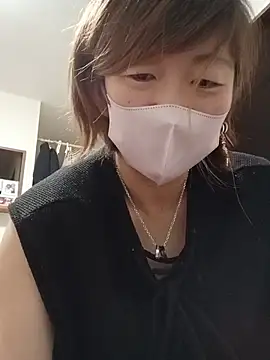 yua0728 Show in webcam