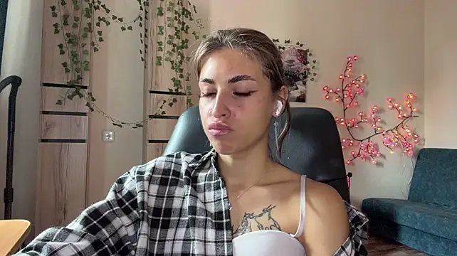 Chatroom XXX en direct de Rossy_Vega