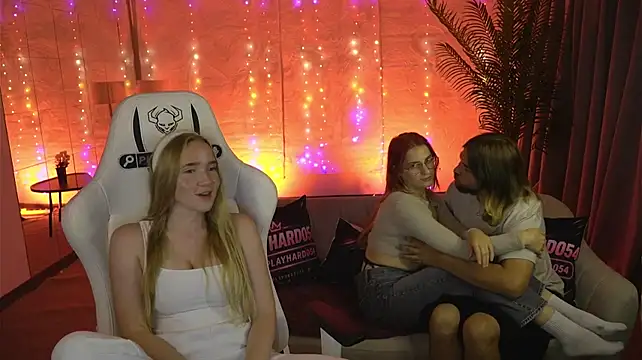 Noksi_054 Webcamshow