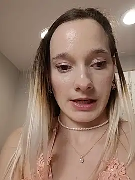 Chloe_StClaire's Live XXX Chat