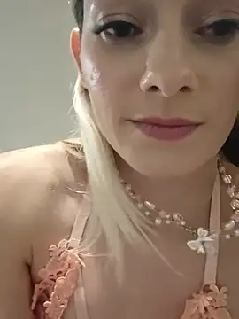 Show modela Chloe_StClaire na web-kameri