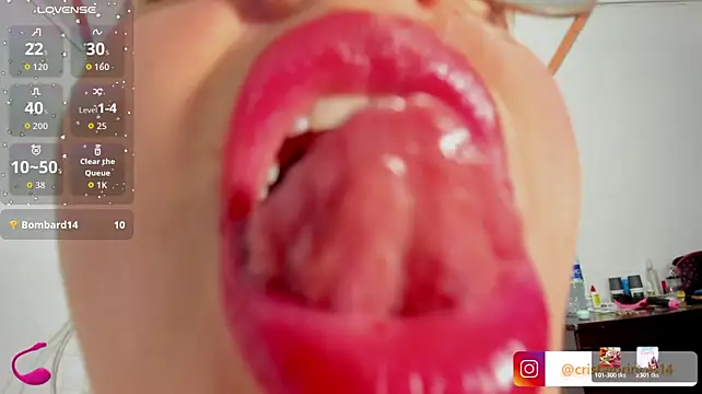 Cristallprincess' Live XXX Chat