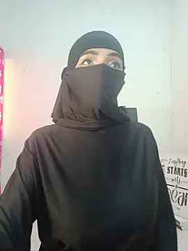 aisha-faraah's Webcam Show