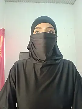 aisha-faraah Adlı Modelin Canlı XXX Sohbeti