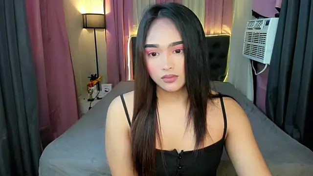 Show modela Lian_lustSX na web-kameri