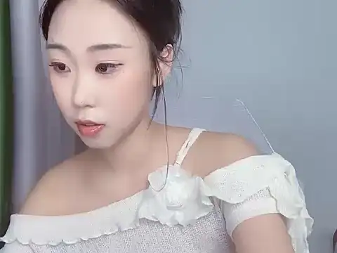 צ'אט XXX בשידור חי של diudiu622