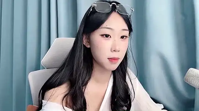 diudiu622 라이브 XXX 채팅