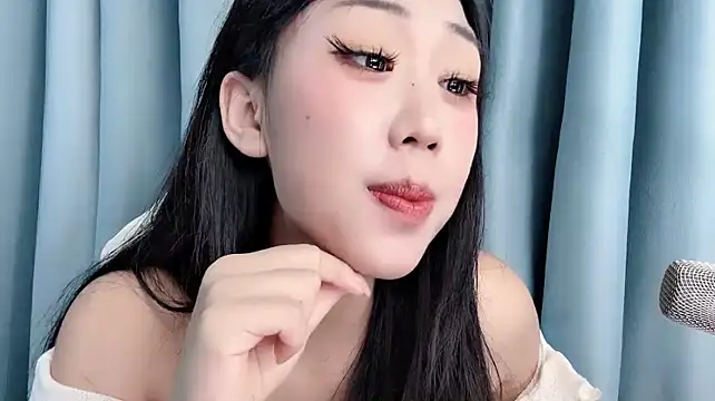 diudiu622 现场XXX聊天