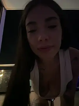 karolvegaa's Webcam Show