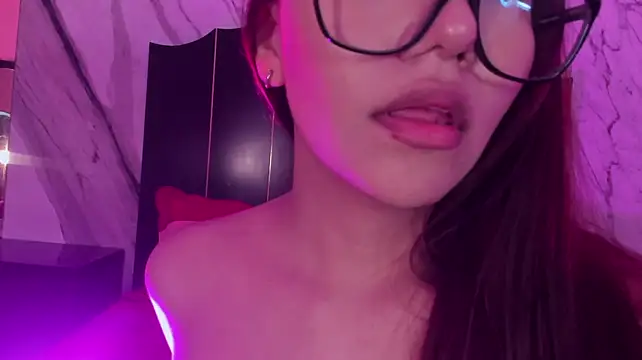 ValeryLuxe's Live XXX Chat