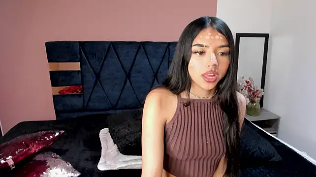Alanna_Thompson_'s Live XXX Chat