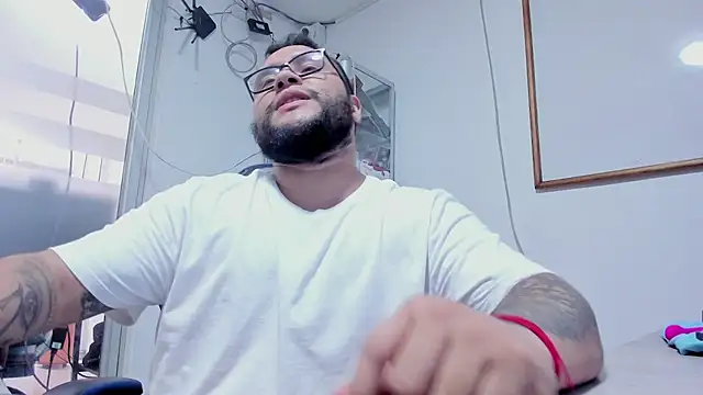 VINCEDMAGLIOOn Webbikameraesitys