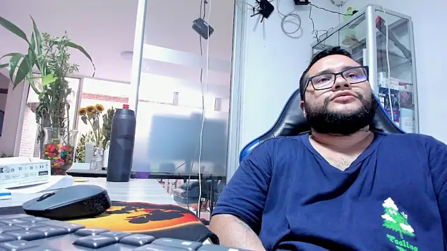 Show de VINCEDMAGLIOO na webcam