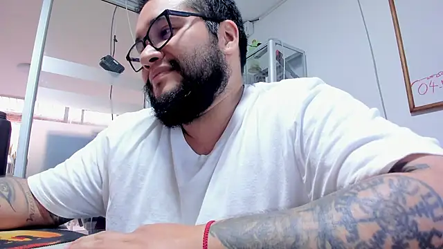 Show modela VINCEDMAGLIOO na web-kameri