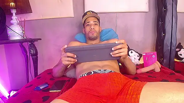 Ehkay_ Webcamshow