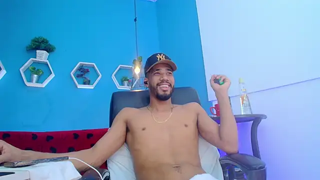 Ehkay_ Webcam show